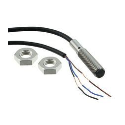 Induktív közelítésérzékelő síkbaálló 2mm-hatótáv menetes henger fém PNP nyitó 10-30V DC OMRON - 674677