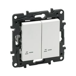 NiloéStep 105 2x1P csillárkapcsoló +jelzőfény betét közp. fedéllel fehér süllyesztett LEGRAND - 863115