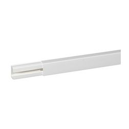 Vezetékcsatorna műanyag 40mm x 20mm x 2100mm fényesfehér kezeletlen DLP LEGRAND - 030027