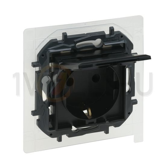 NiloéStep 162 dugalj földelt csapófedéllel fekete IP44 süllyesztett rugós LEGRAND - 863523B